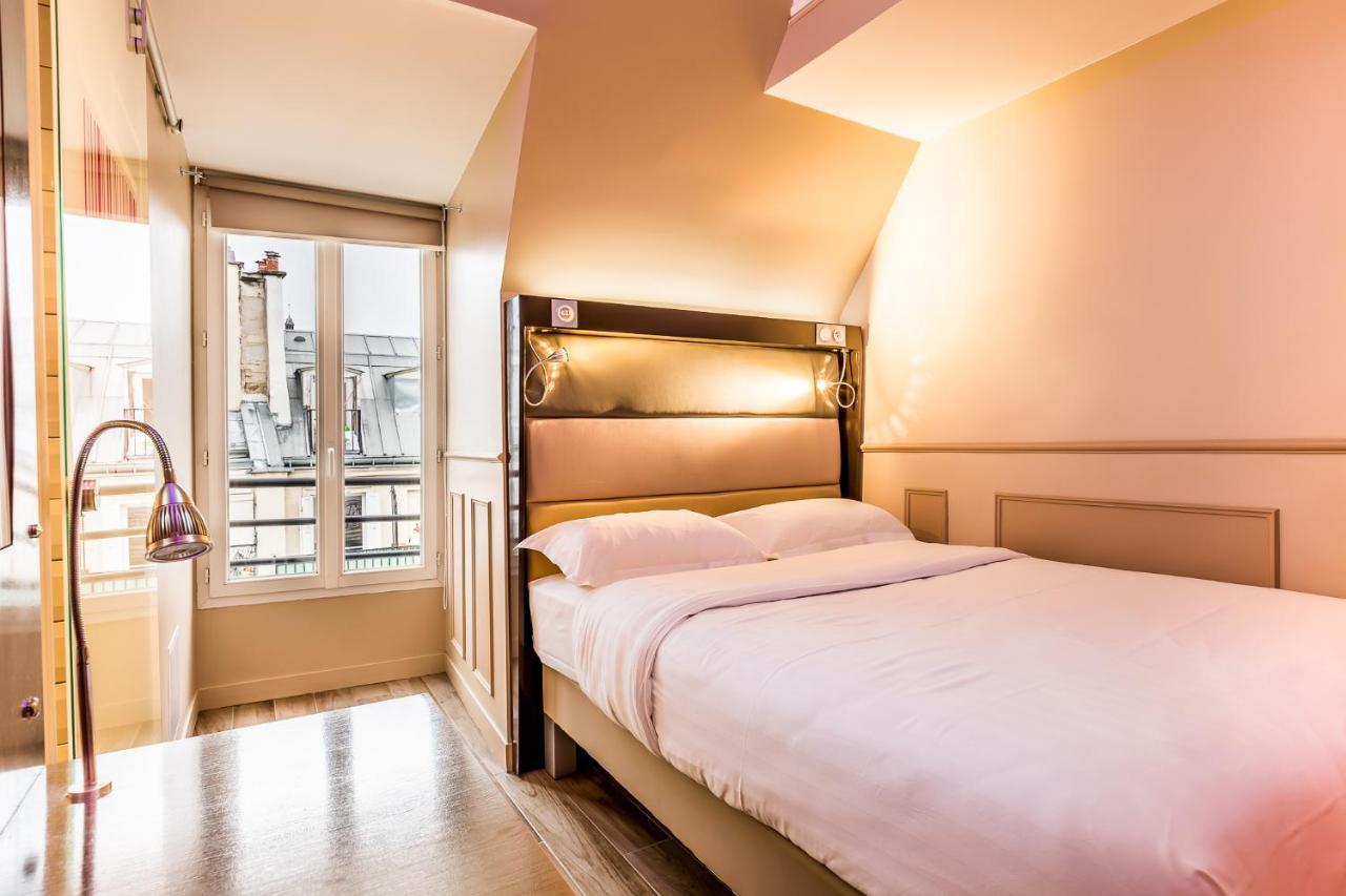 District Republique Hotel Párizs Kültér fotó