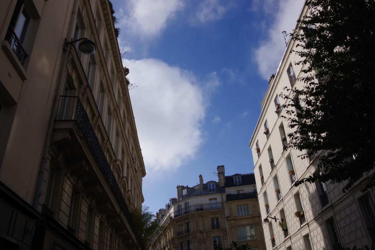District Republique Hotel Párizs Kültér fotó